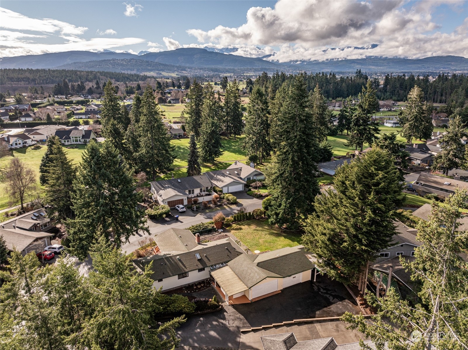 126 Hogans Vista Sequim, WA 98382 - Photo 5 of 40 an aerial view of multiple house
