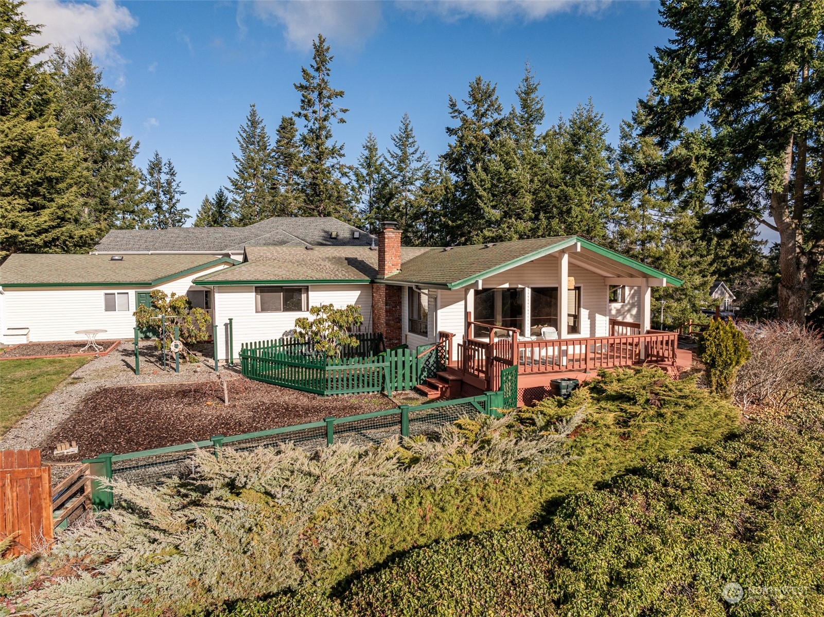 126 Hogans Vista Sequim, WA 98382 - Photo 6 of 40 a front view of a house with garden