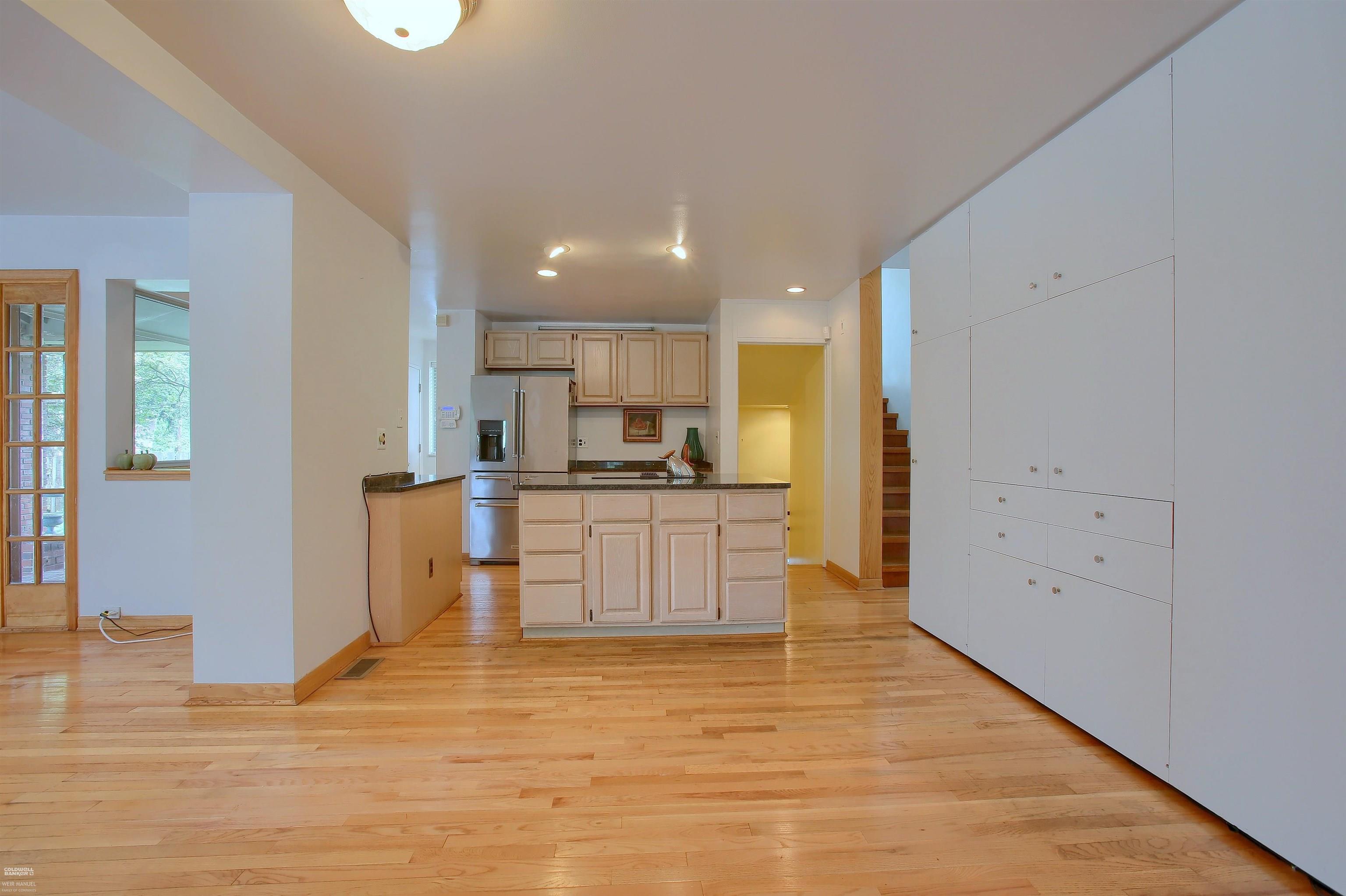 917 Lake Shore Road Grosse Pointe Shores, MI 48236 - Photo 16 of 44