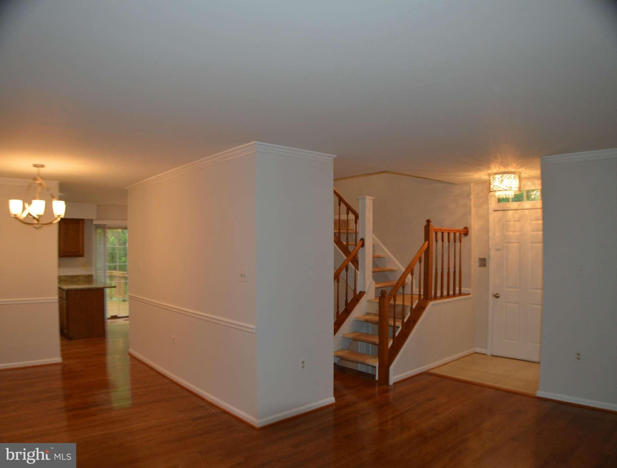 11950 Sentinel Point Court Reston, VA 20191 - Photo 11 of 30 Living Room
