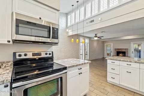 $475,000 | 7840 North 7th Street, Unit 1, Phoenix, AZ 85020