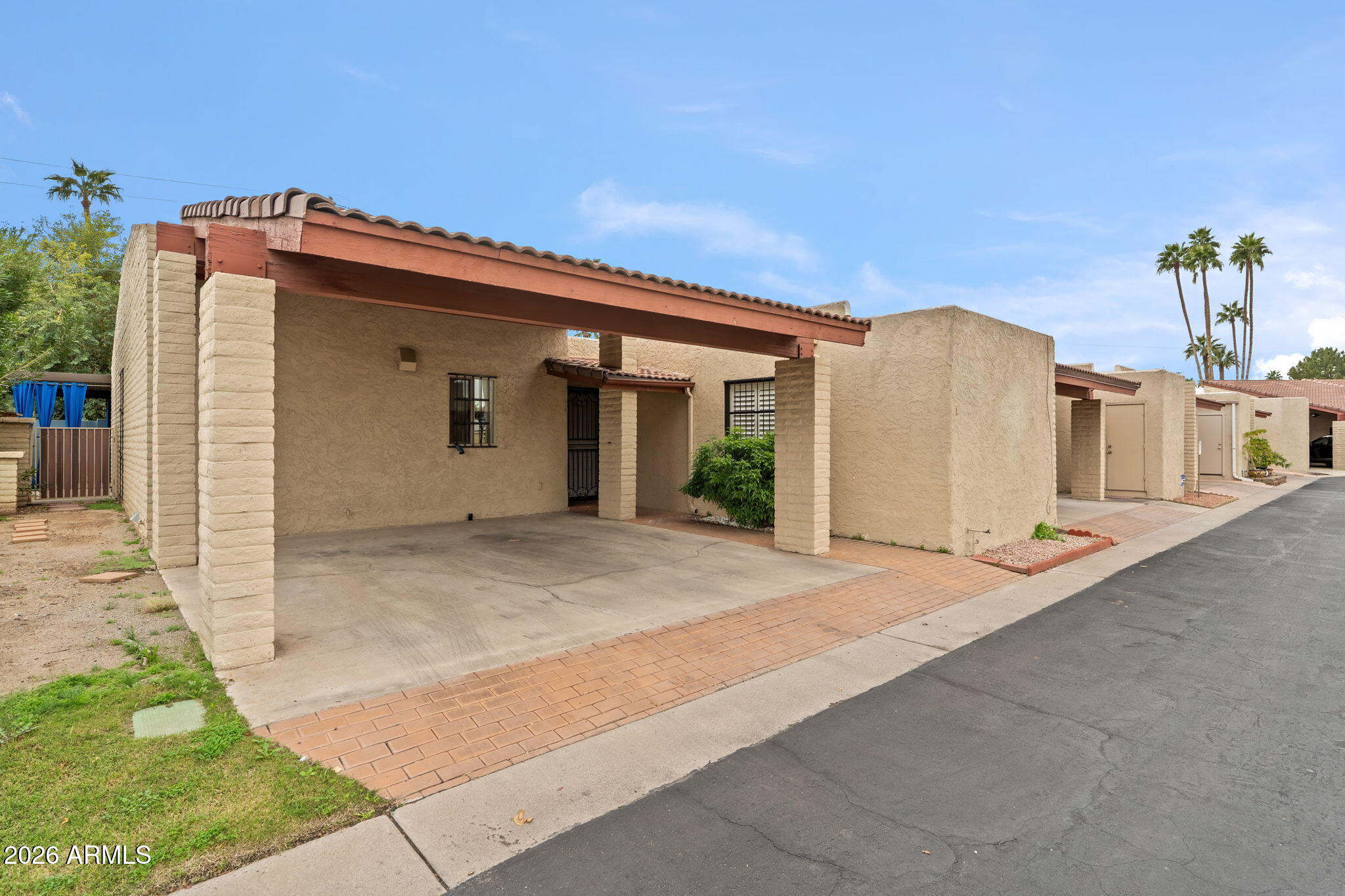 7840 North 7th Street, Unit 1 Phoenix, AZ 85020 - Photo 4 of 42 a view of a house with a street
