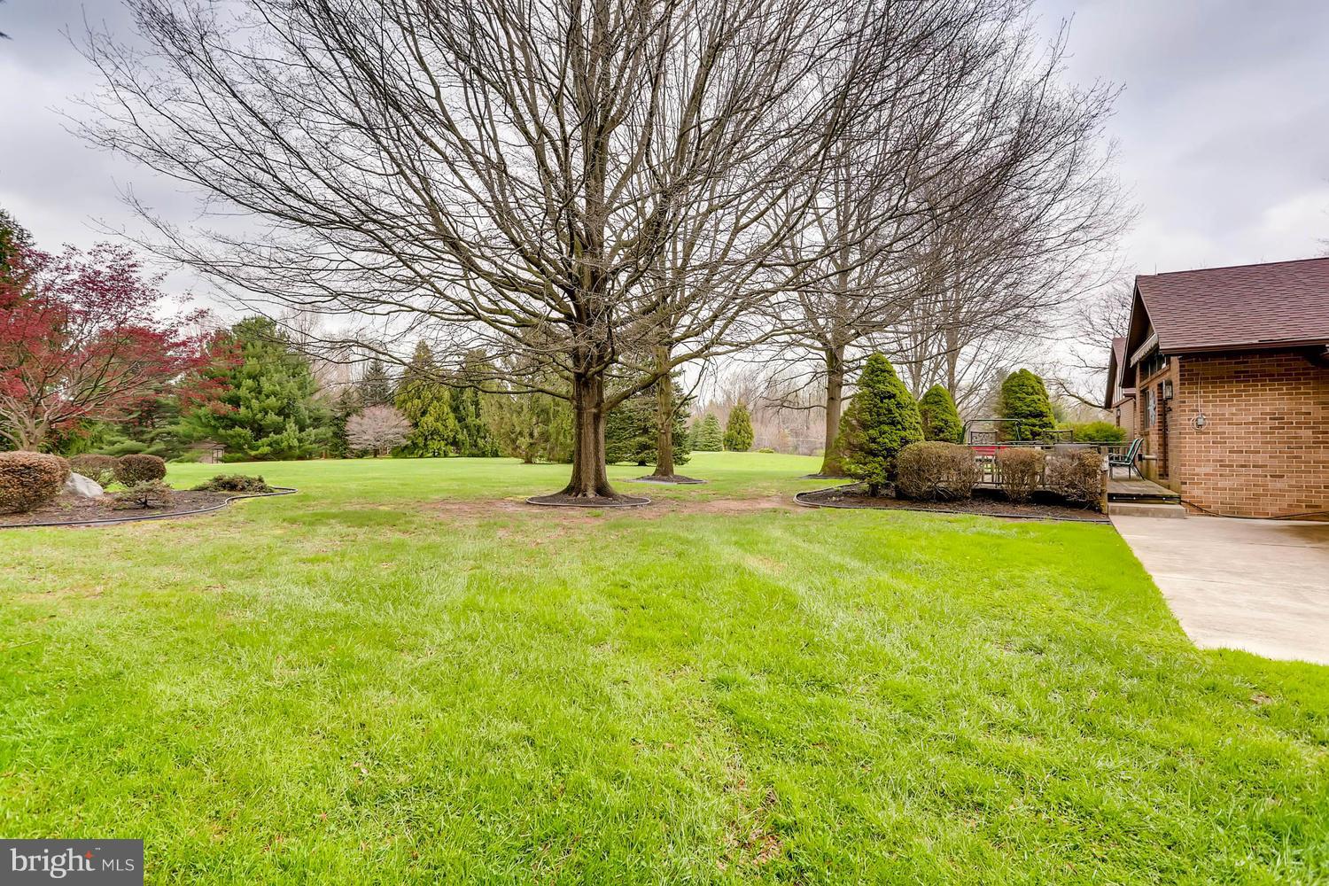 14000 Baldwin Mill Road Baldwin, MD 21013 - Photo 25 of 28 a view of a yard with a house