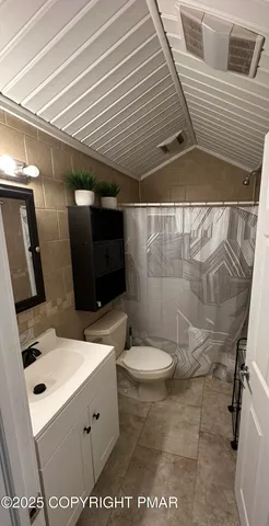 $1,450 | 2656 Woodruff Lane, Unit B, Stroudsburg, PA 18360