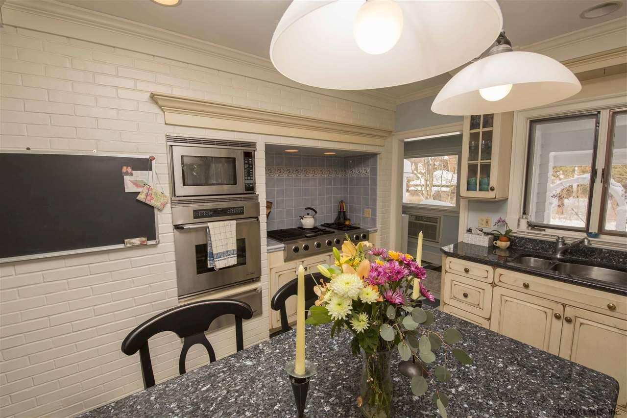 1033 Avon Road Schenectady, NY 12308 - Photo 4 of 24 Photo 4
