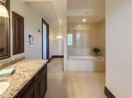 $6,950,000 | 200 South Golf Drive, Naples, FL 34102