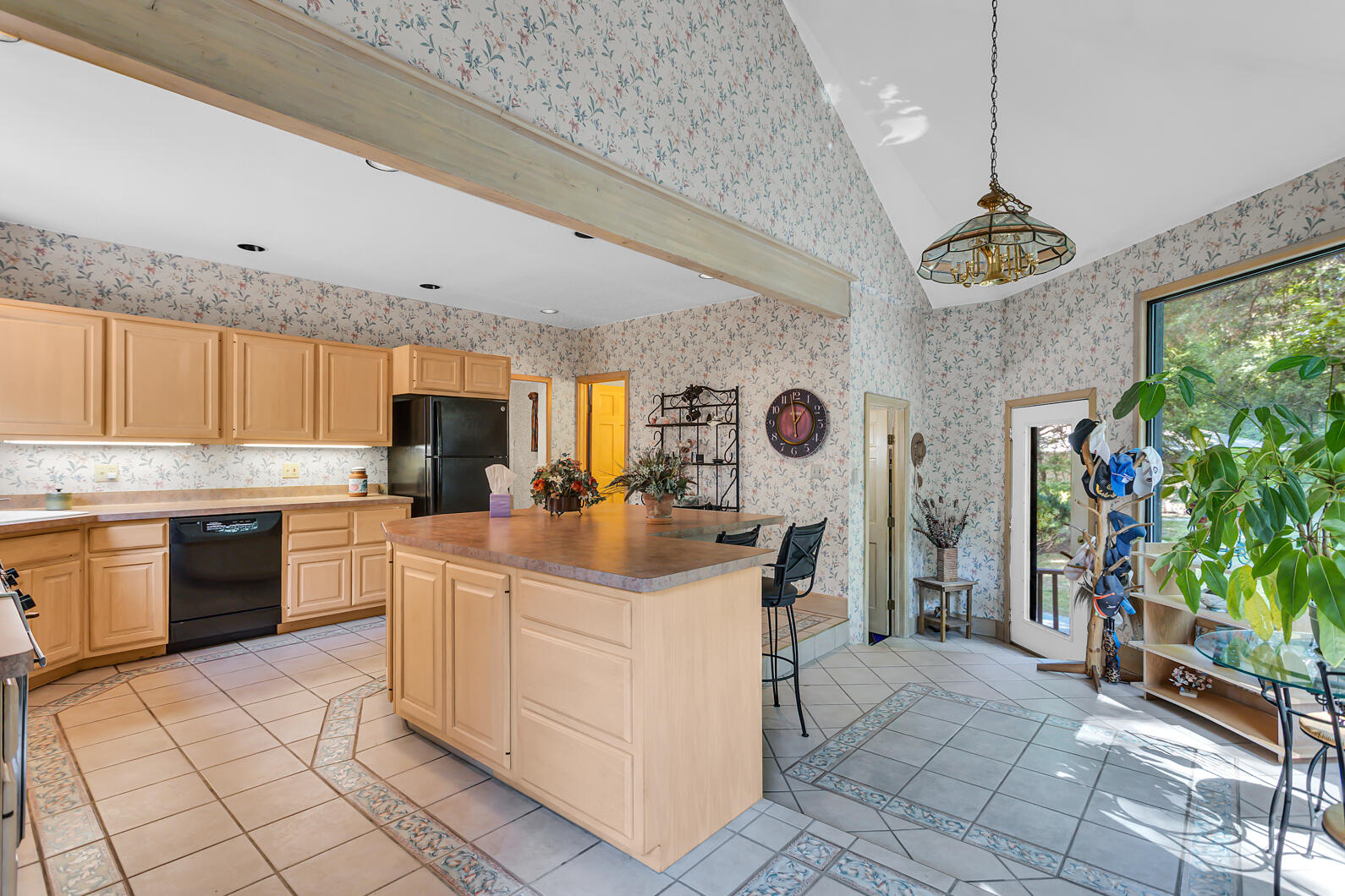 1903 Kibby Road Jackson, MI 49203 - Photo 5 of 48 0N0A0200