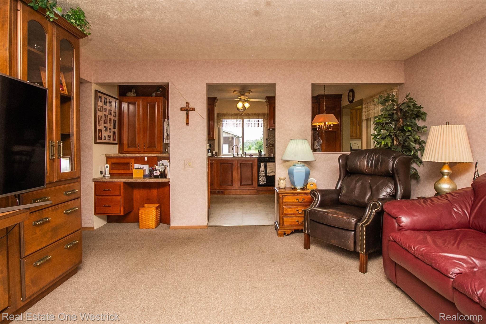 5318 Chartier Road Marine City, MI 48039 - Photo 2 of 37 9.jpg
