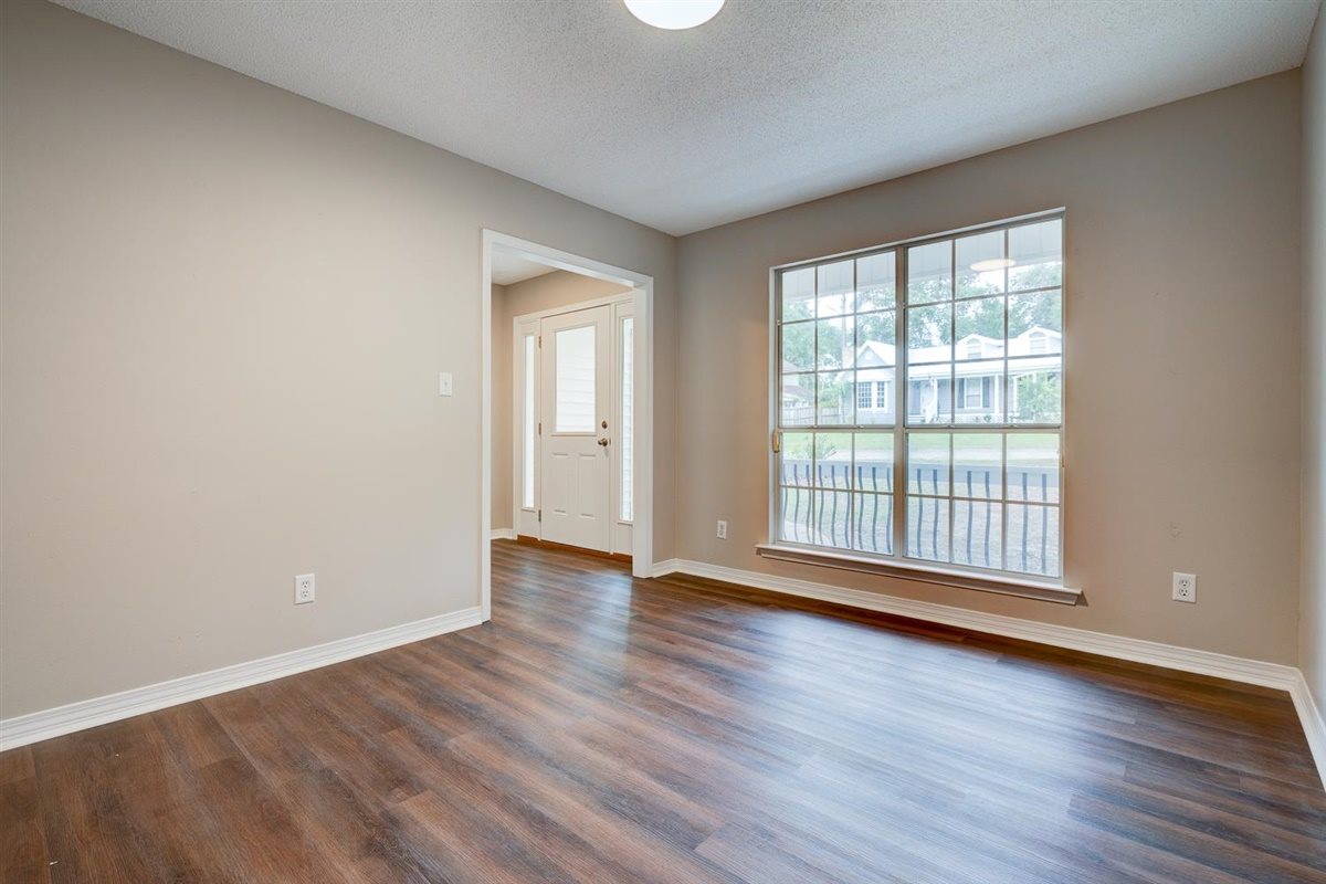 116 Chatam Loop Daphne, AL 36526 - Photo 8 of 38