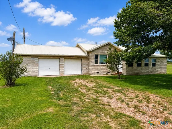 $114,900 | 334 Ripple Road, Victoria, TX 77905