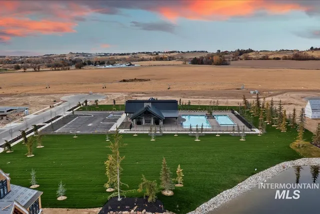 3499 North Harvest Moon Way, Eagle, ID 83616