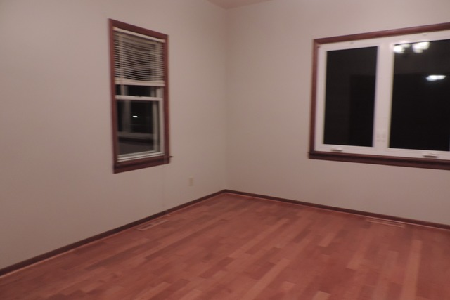 29448 Quigley Road Manhattan, IL 60442 - Photo 5 of 11 an empty room with window