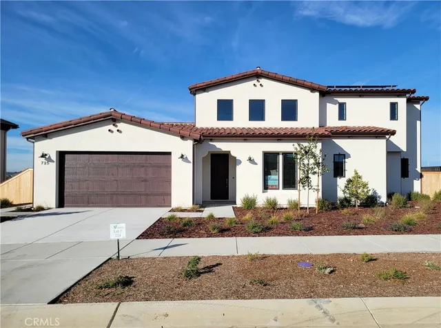 $999,000 | 725 Manor Lane, Paso Robles, CA 93446