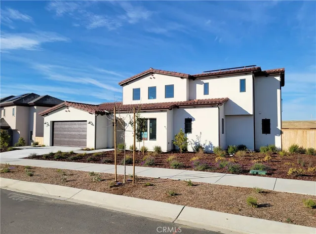 $999,000 | 725 Manor Lane, Paso Robles, CA 93446