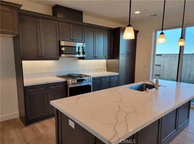 $999,000 | 725 Manor Lane, Paso Robles, CA 93446