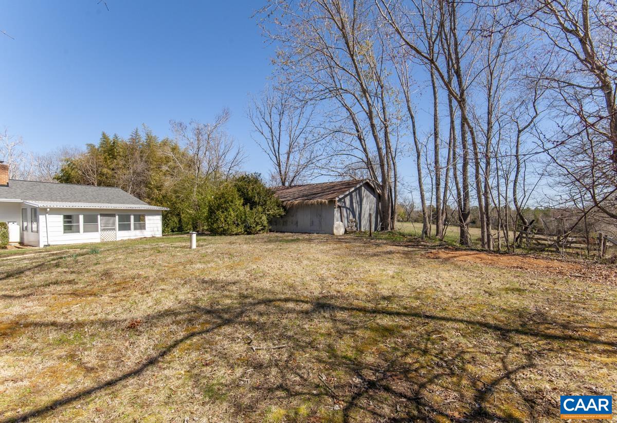801 Poplar Spring Road Scottsville, VA 24590 - Photo 38 of 44 a view of house with yard