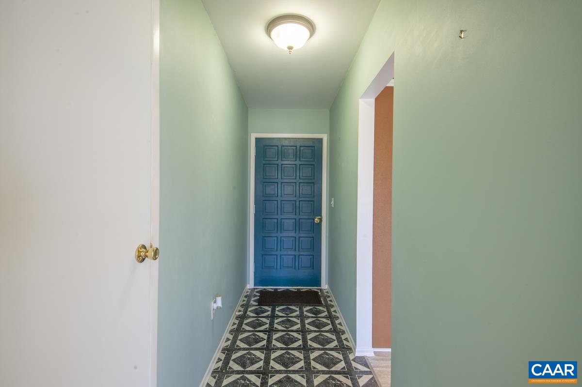 801 Poplar Spring Road Scottsville, VA 24590 - Photo 6 of 44 a view of hallway
