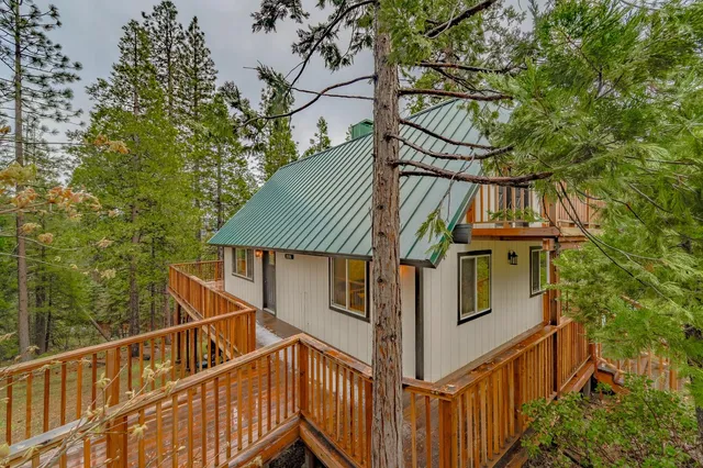 $530,000 | 29696 Lassen Drive, Long Barn, CA 95335