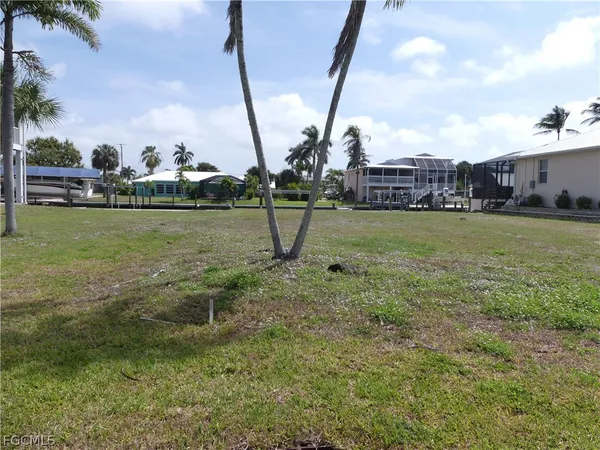 $499,000 | 2224 Date Street, St. James City, FL 33956