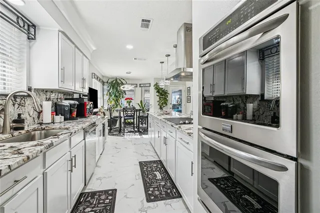 $430,000 | 13 Echezeaux Drive, Kenner, LA 70065