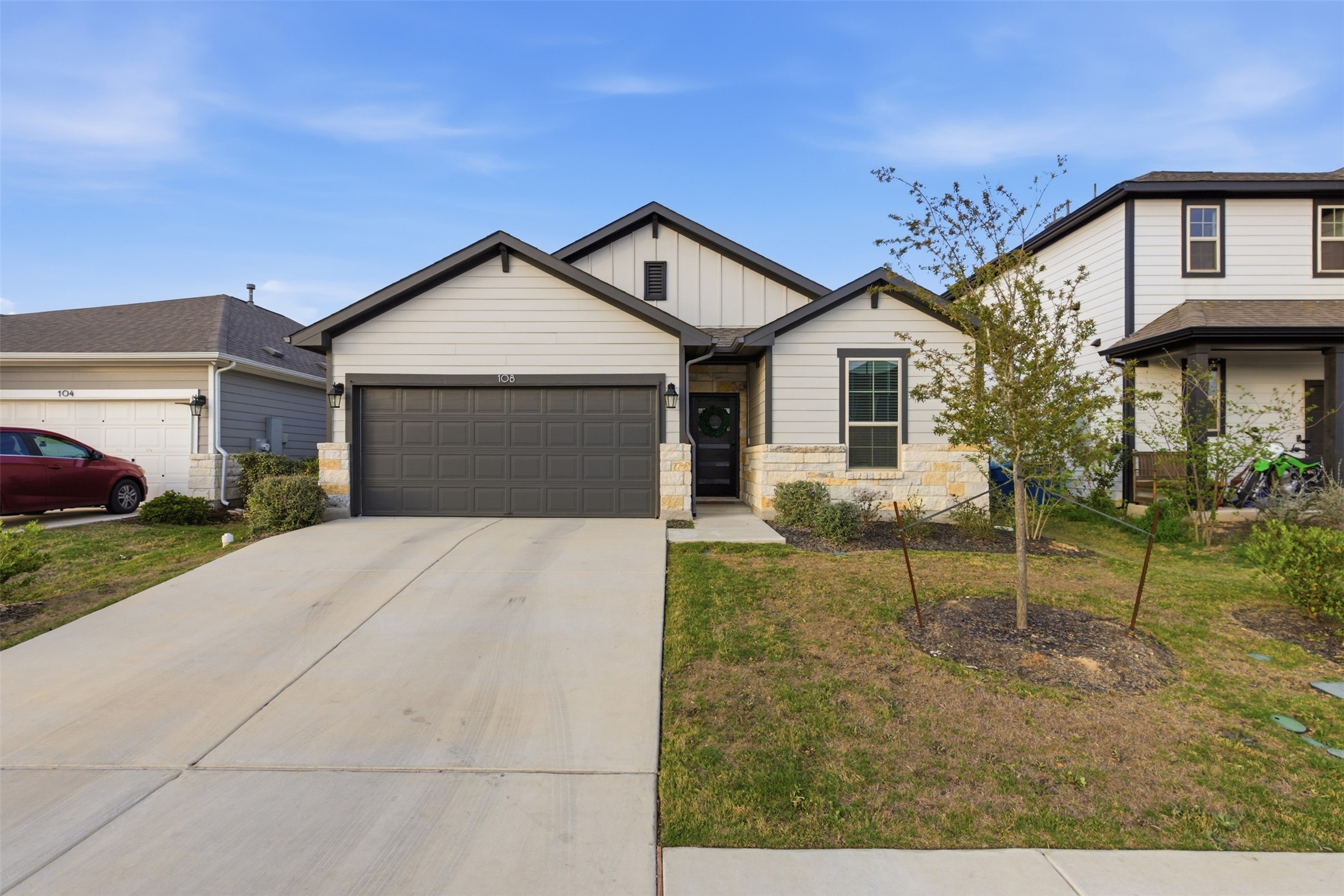 108 Gullivers Drive Elgin, TX 78621 - Photo 2 of 26