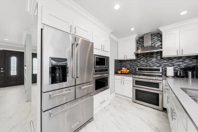 $398,500 | 6315 West 83rd Place, Burbank, IL 60459