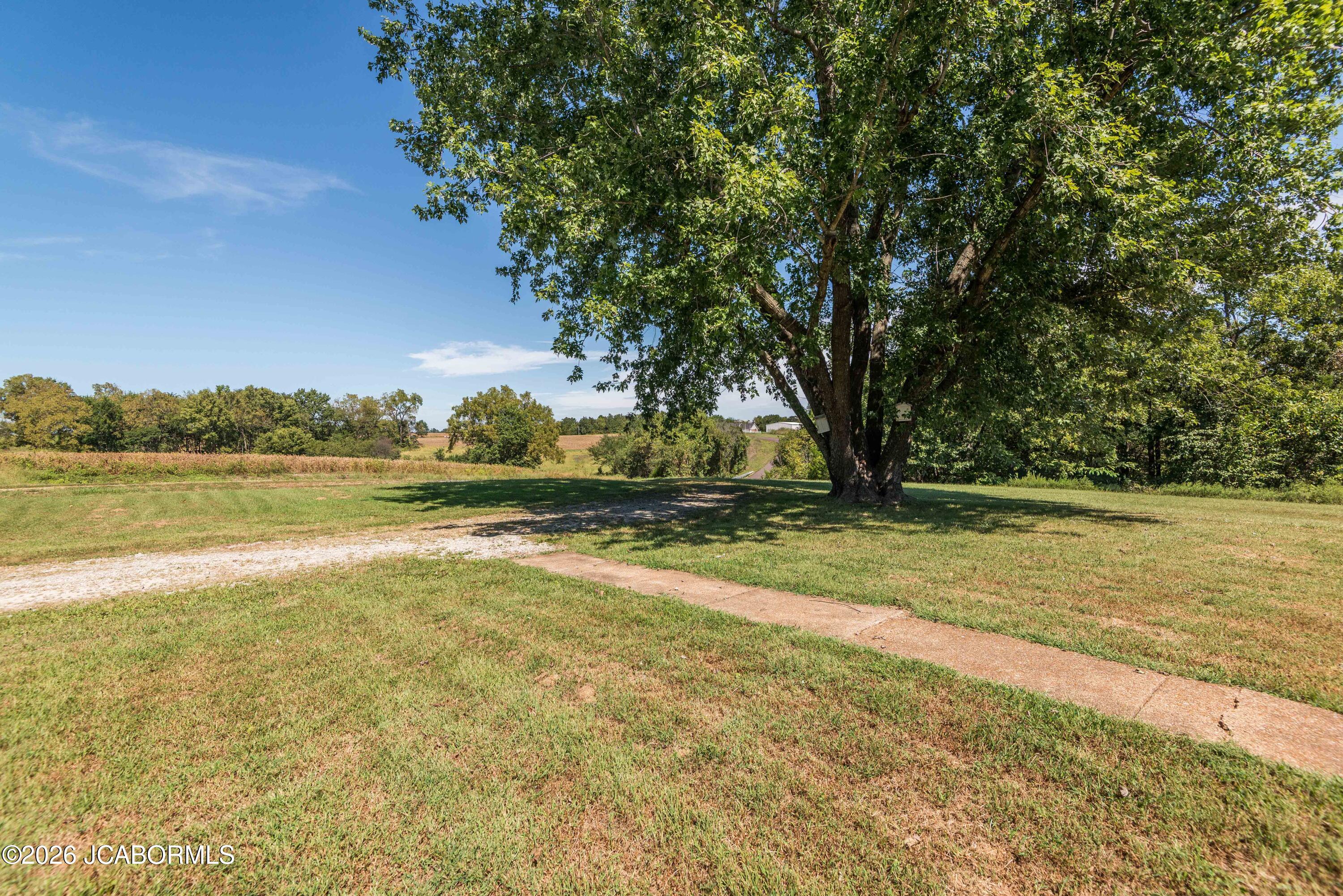 14307 Lower Bottom Road St. Thomas, MO 65076 - Photo 19 of 56 Gallery Image 19