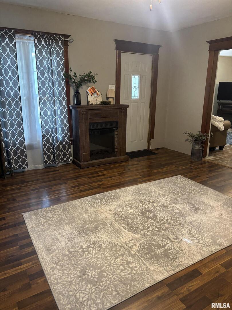 417 Northeast 2nd Avenue Galva, IL 61434 - Photo 12 of 62 a view of empty room with wooden floor