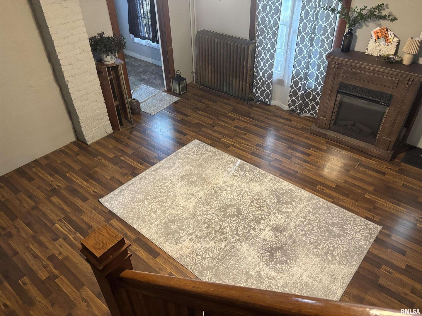 417 Northeast 2nd Avenue Galva, IL 61434 - Photo 17 of 62 a view of a living room