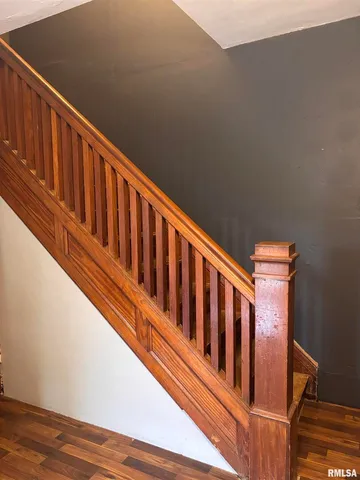 a white refrigerator freezer sitting in a kitchen