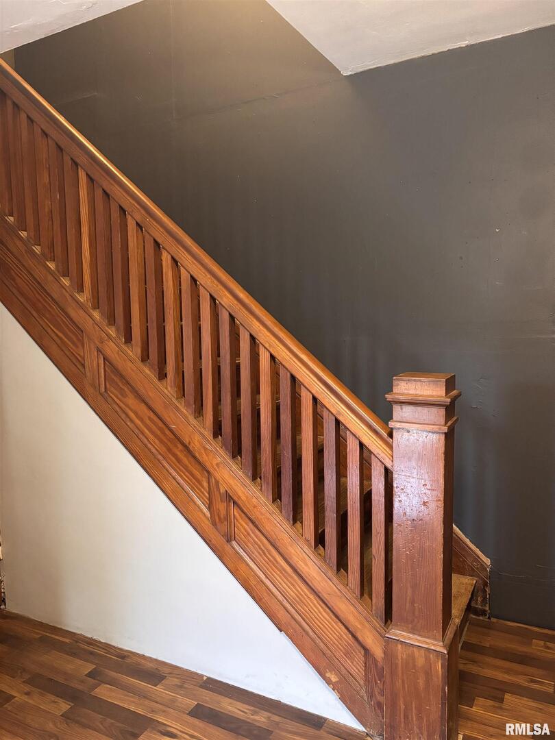 417 Northeast 2nd Avenue Galva, IL 61434 - Photo 29 of 62 a view of balcony with wooden floor