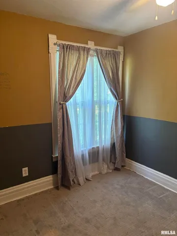 $79,900 | 417 Northeast 2nd Avenue, Galva, IL 61434