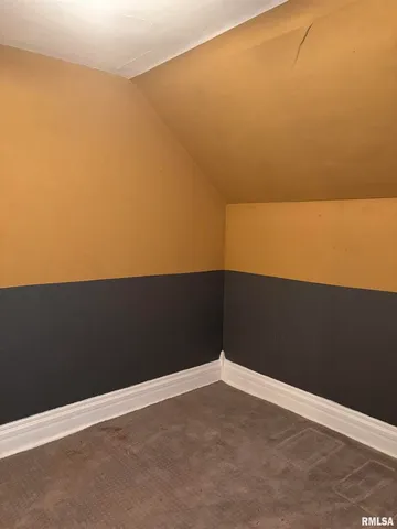 $79,900 | 417 Northeast 2nd Avenue, Galva, IL 61434