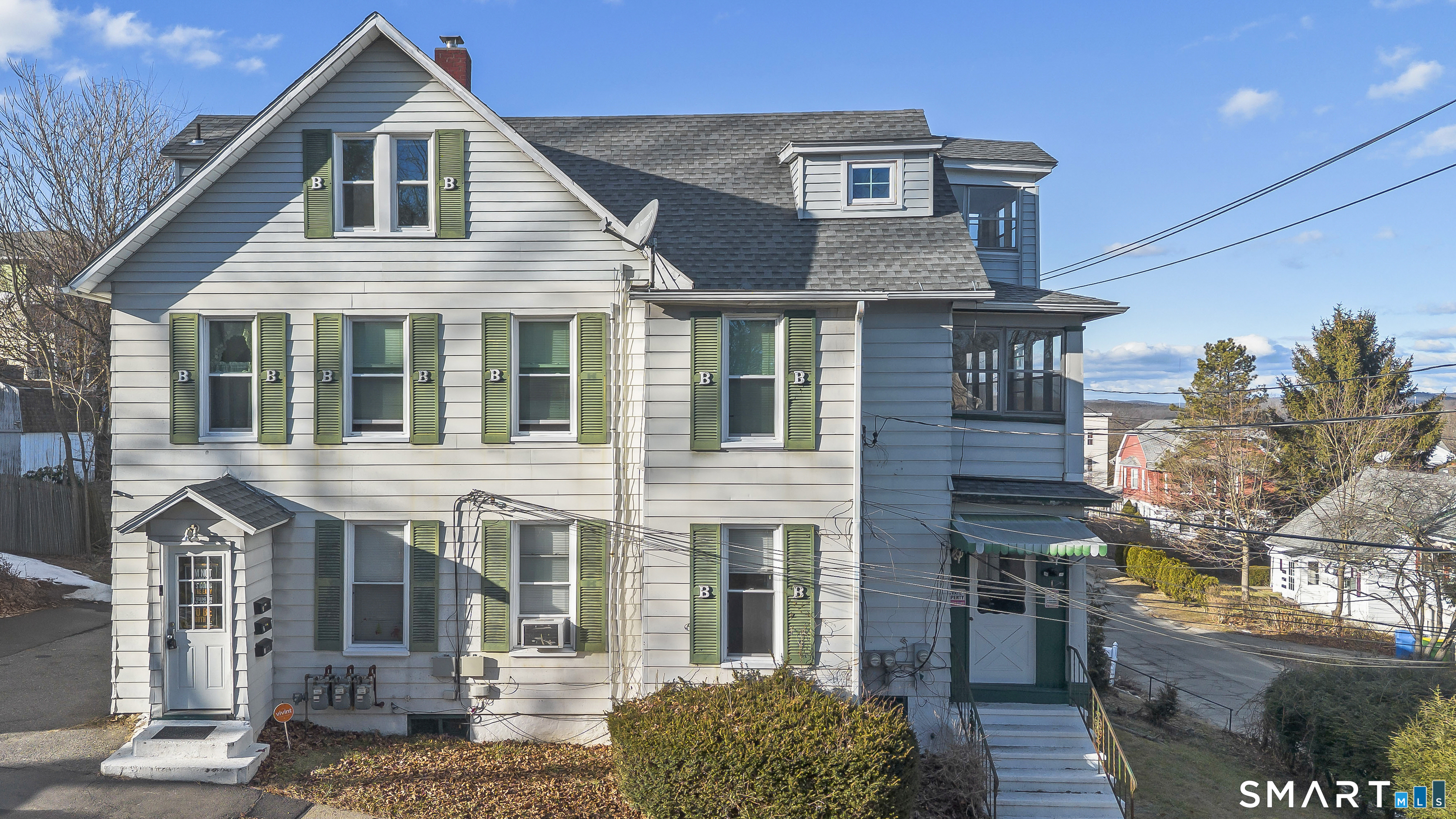 316 Wilson Street Waterbury, CT 06708 - Photo 2 of 35