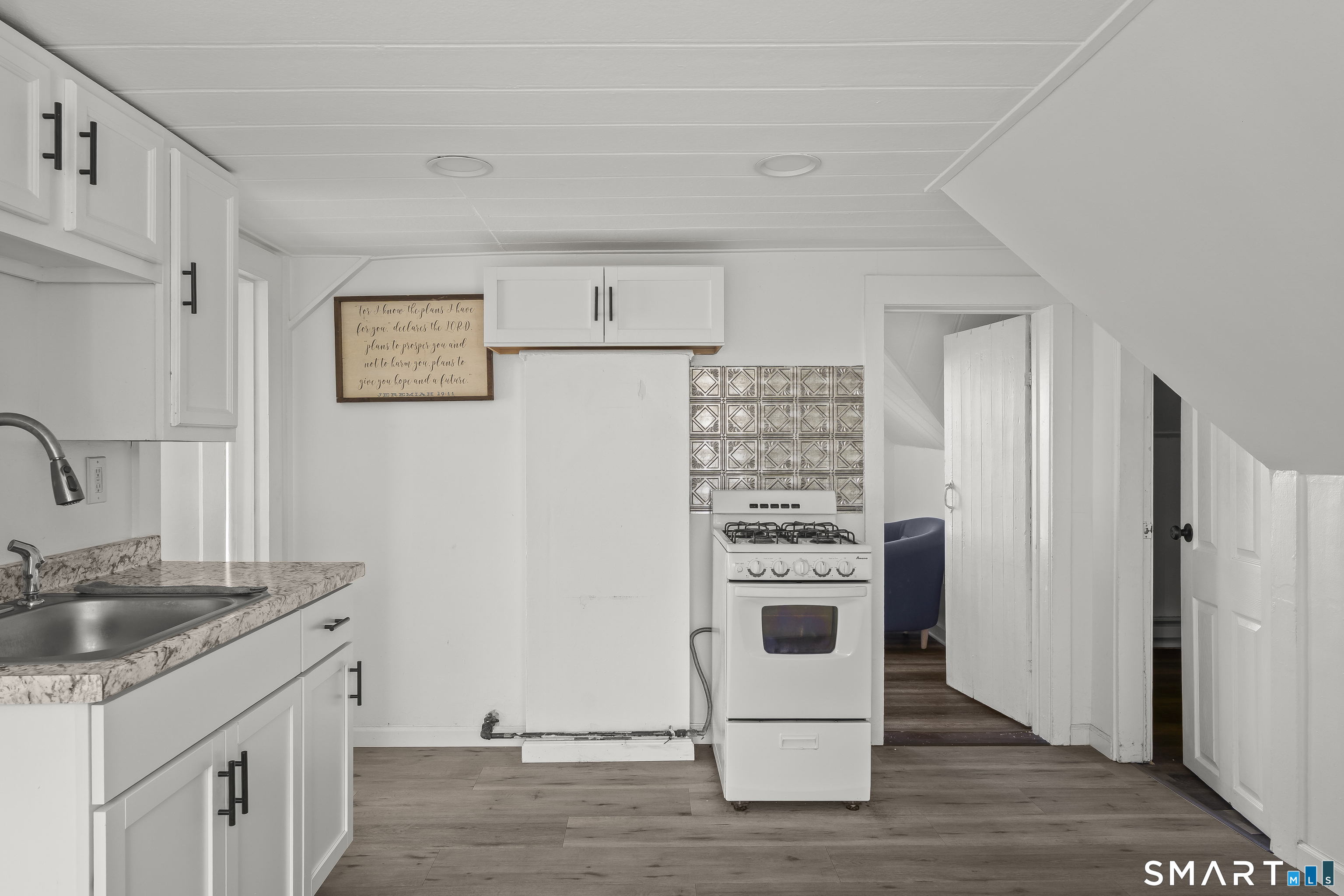 316 Wilson Street Waterbury, CT 06708 - Photo 27 of 35