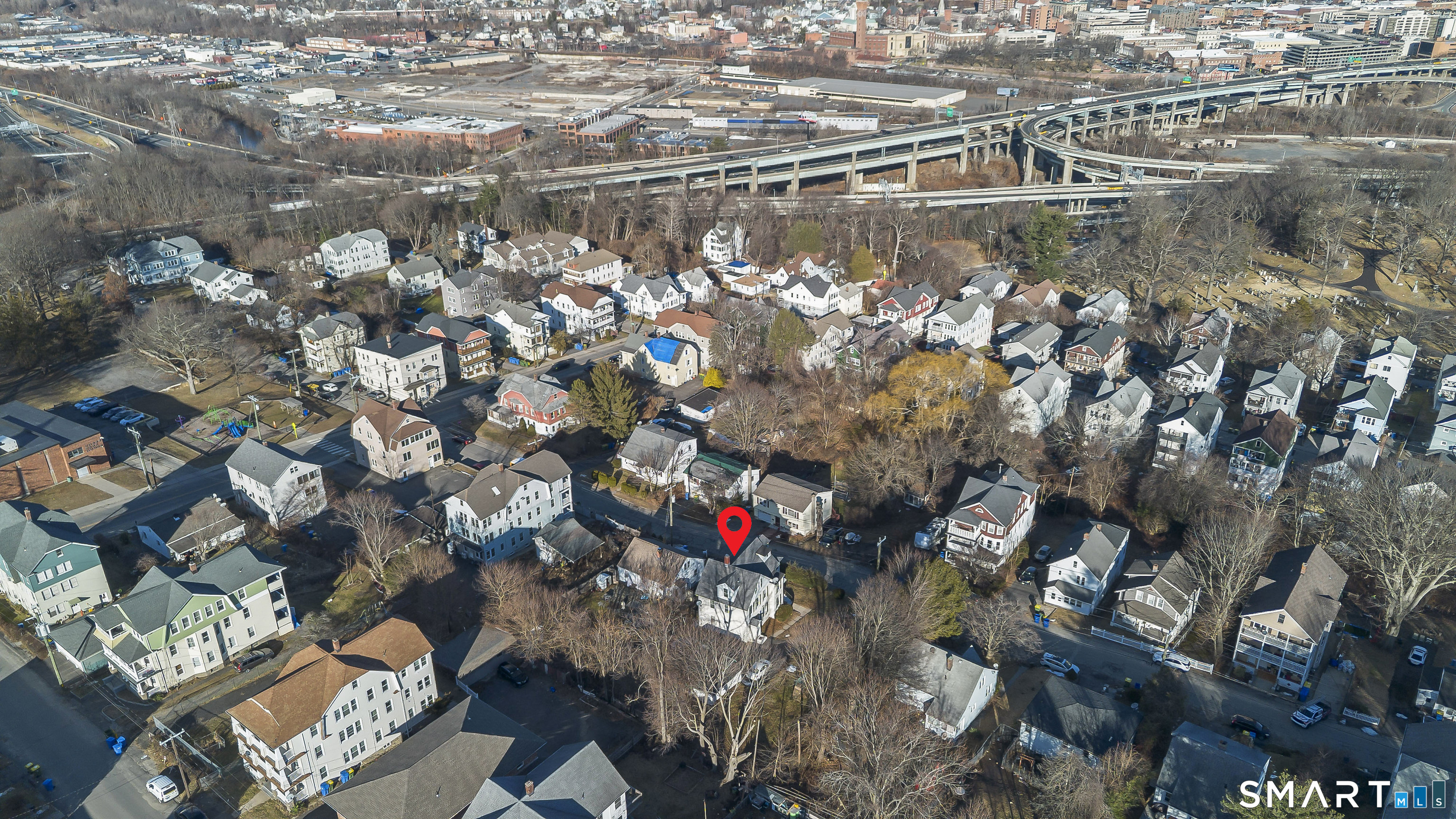 316 Wilson Street Waterbury, CT 06708 - Photo 6 of 35