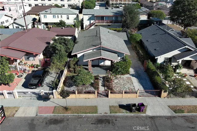 $1,149,999 | 920 Cerritos Avenue, Long Beach, CA 90813