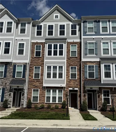 $385,995 | 721 McCormick Farm Drive, Unit B, Glen Allen, VA 23060