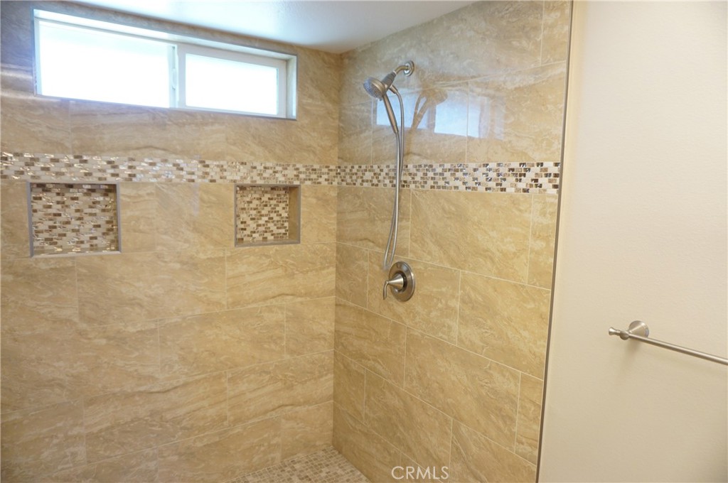 19584 Shadow Glen Circle Porter Ranch, CA 91326 - Photo 28 of 75