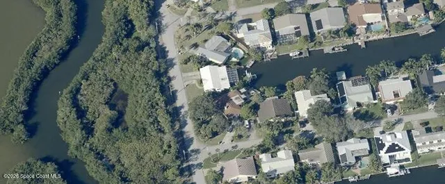 $899,900 | 921 South 4th Street, Cocoa Beach, FL 32931