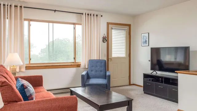 $389,000 | 8 Sunrise Drive, Unit A115, Newry, ME 04261