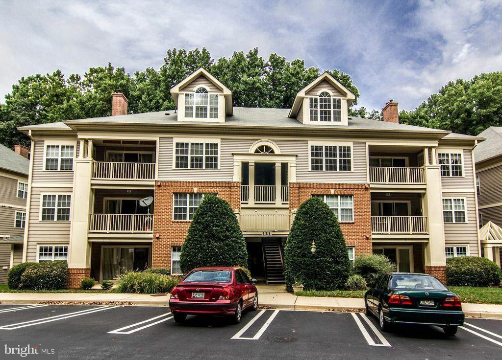 121 Timberbrook Lane, Unit 304 Gaithersburg, MD 20878 - Photo 1 of 16 Exterior (Front)