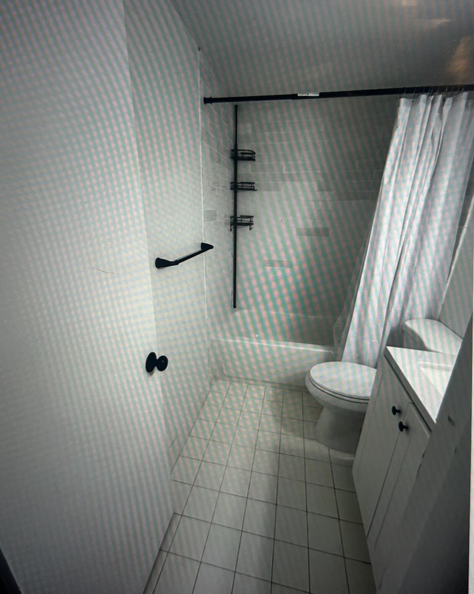 650 Southwest 2nd Avenue, Unit 2490 Boca Raton, FL 33432 - Photo 15 of 18 a bathroom with a shower