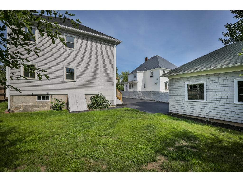708 Maple Street Manchester, NH 03104 - Photo 3 of 36 Gallery Image 3