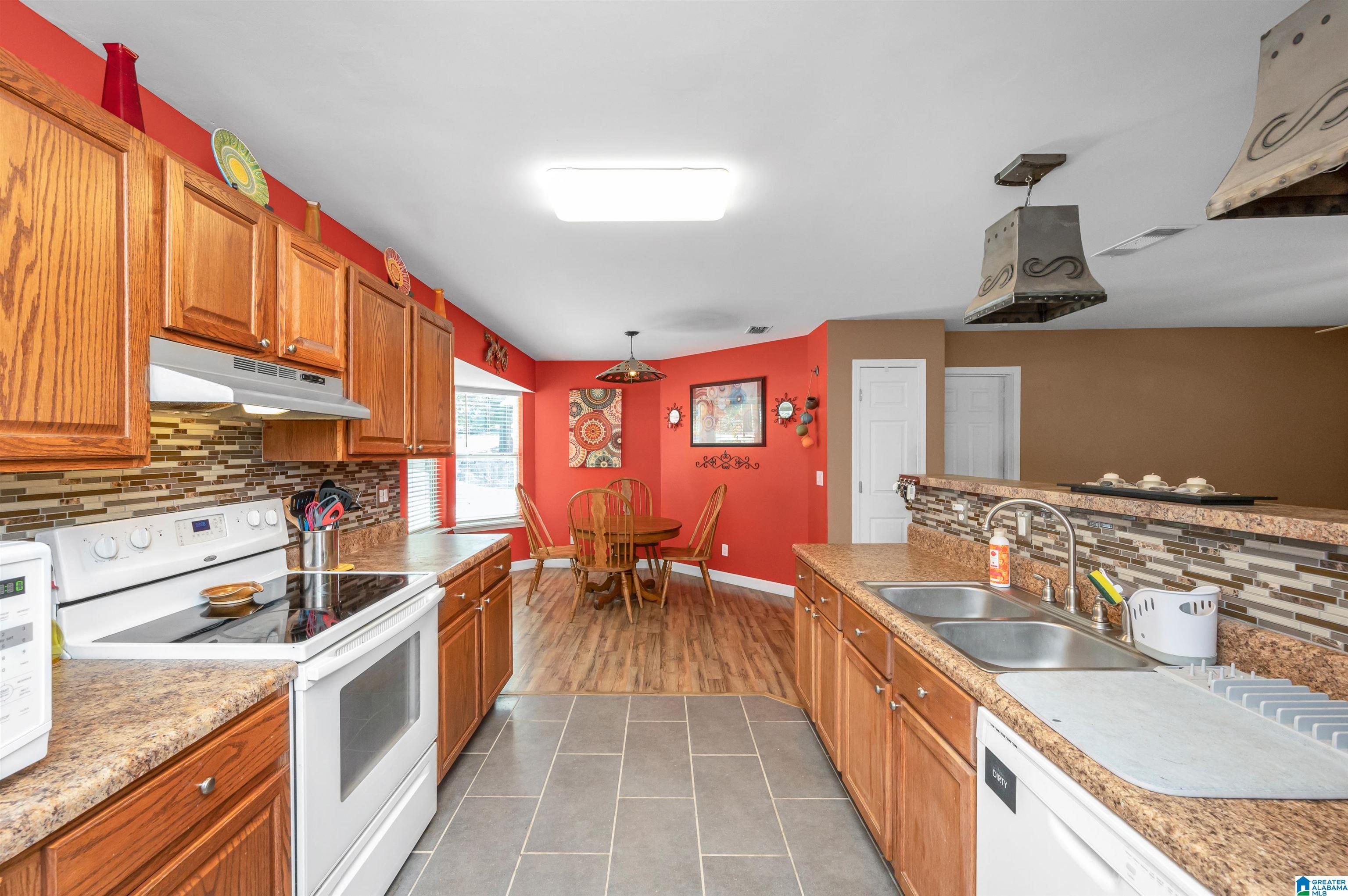 5976 Averhart Road Mount Olive, AL 35117 - Photo 14 of 38