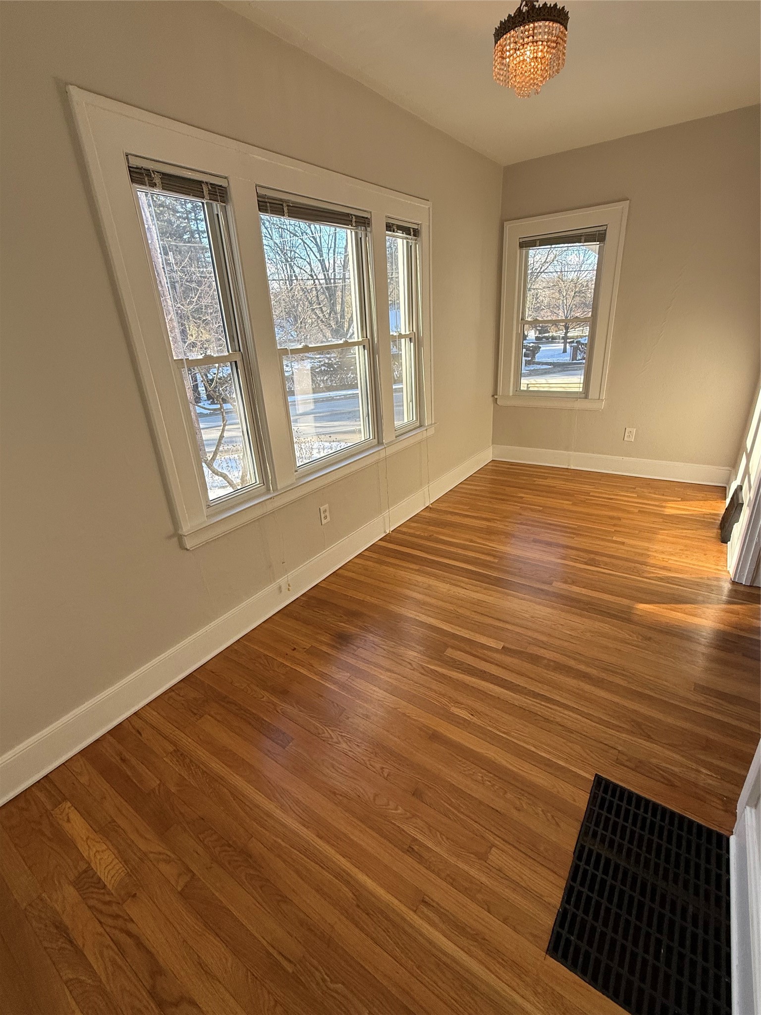 218 Riverside Drive Binghamton, NY 13905 - Photo 5 of 23