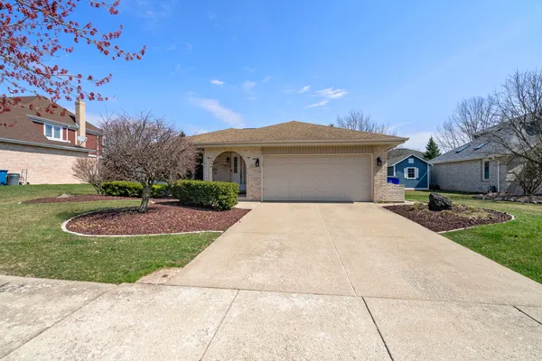 $535,000 | 16527 Orange Avenue, Orland Park, IL 60467