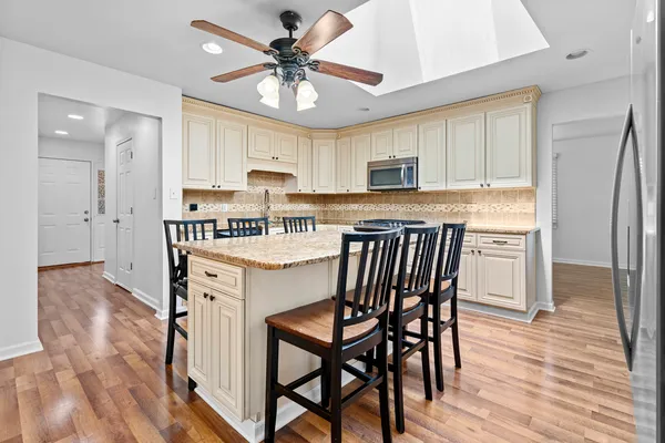 $535,000 | 16527 Orange Avenue, Orland Park, IL 60467