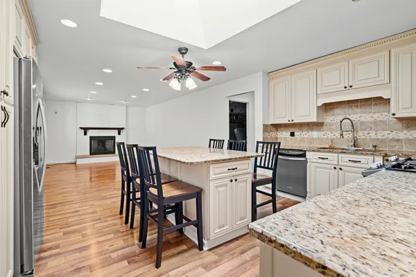 $535,000 | 16527 Orange Avenue, Orland Park, IL 60467