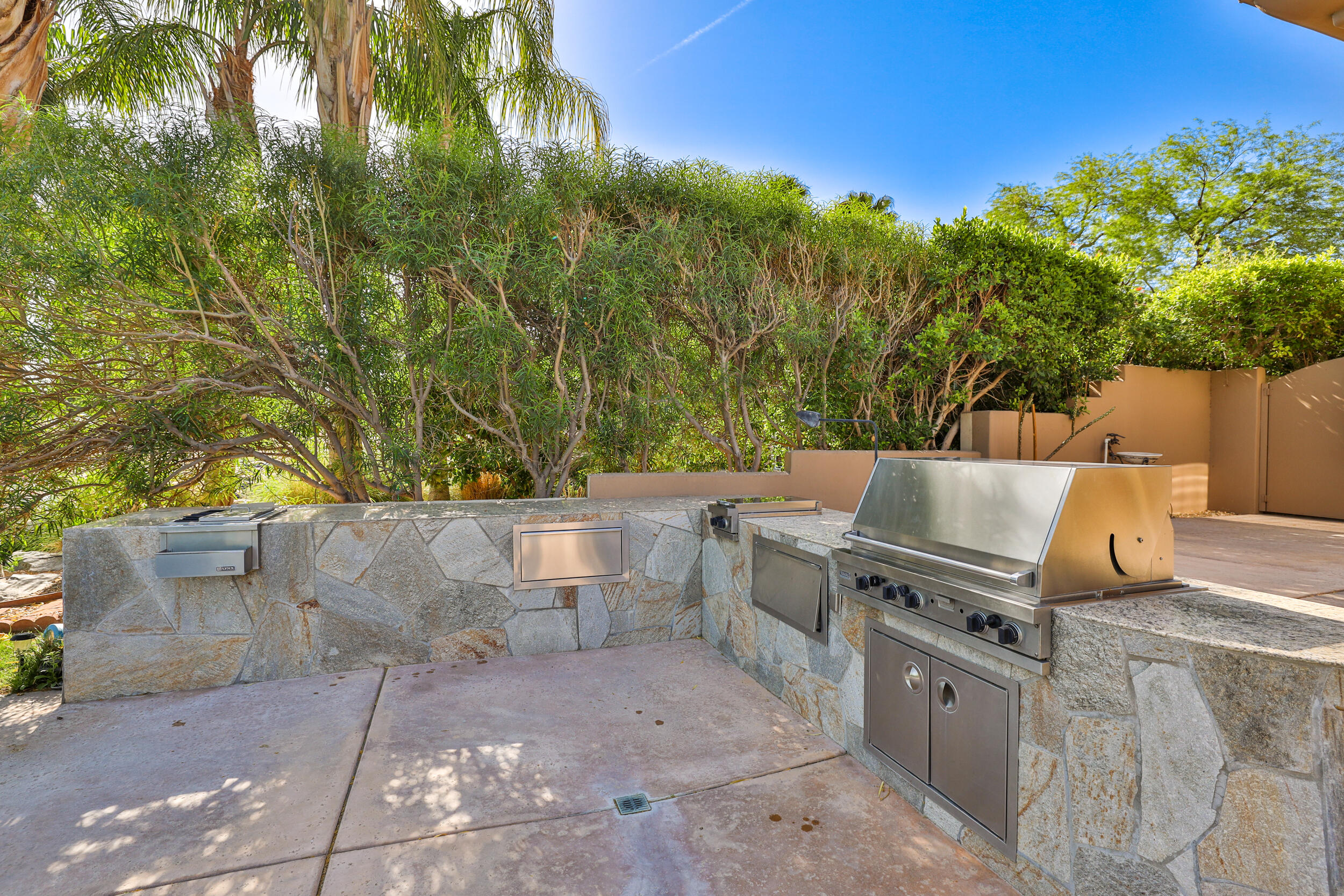 217 Loch Lomond Road Rancho Mirage, CA 92270 - Photo 39 of 49 2Z7A3408